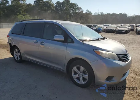 2012 Toyota Sienna Le из США, поврежденный, VIN 5TDKK3DC9CS255921